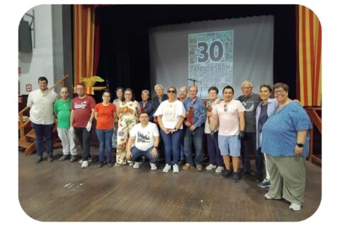 El voluntariat de la Fundació Iris participa en el 30è aniversari del Casal de la Gent Gran de la Colònia Güell