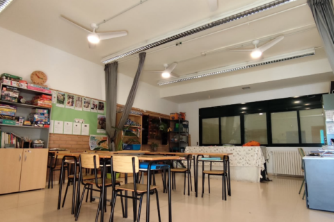 Instal·lació de ventiladors a l’Escola Especial Iris gràcies a la donació de Xavier Molins Amat